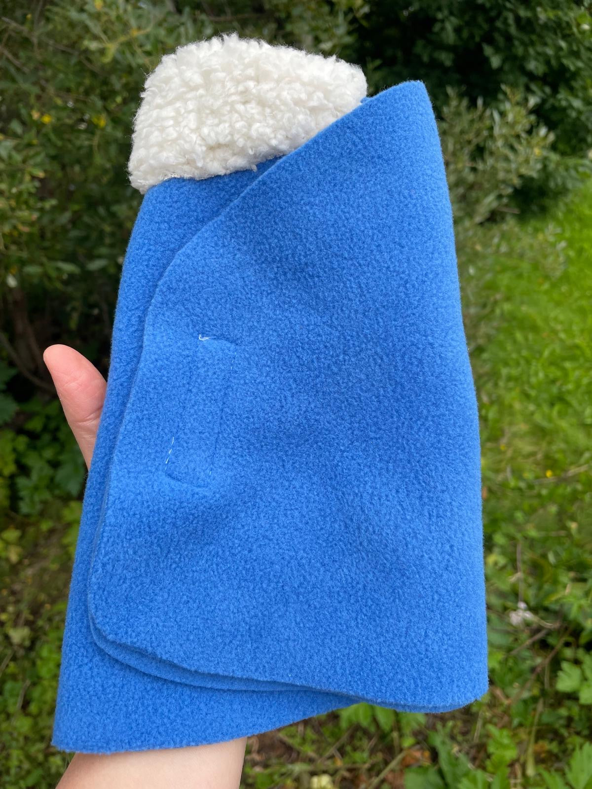 Hobby horse blanket blue